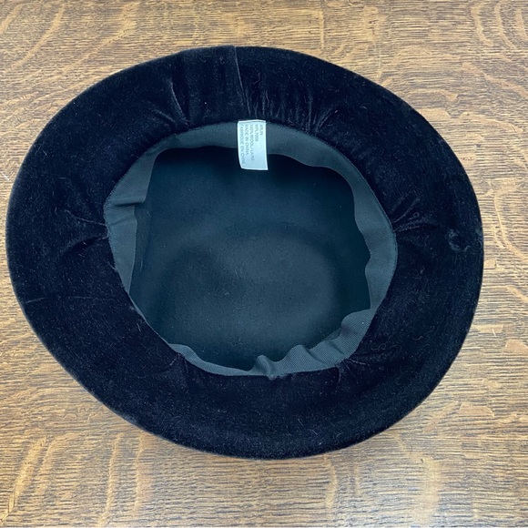 VINTAGE WOOL BLACK WOMENS BOW RIBBON BOWLER CLARA BOW RETRO HAT - Picture 13 of 16